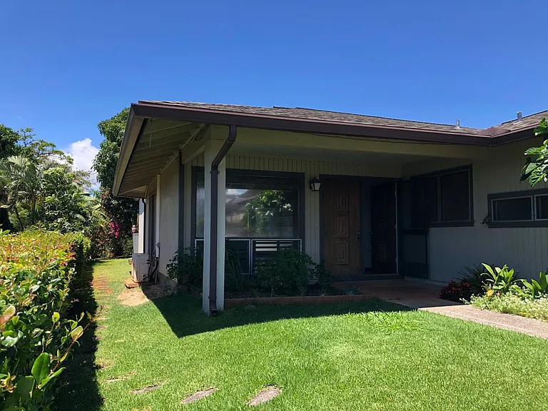 98-1652 Kiawe St — Photo 31