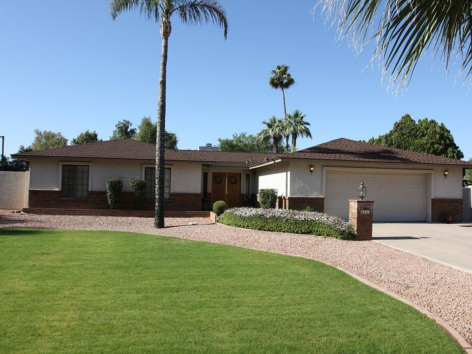 1st image of 4027 E Grove Cir