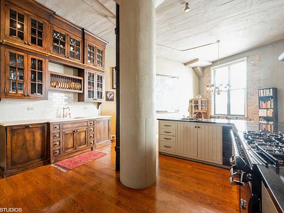 2nd image of 2675 W Grand Ave APT 404