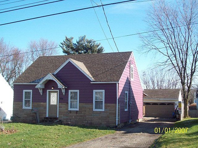 1st image of 994 Benedict Ave