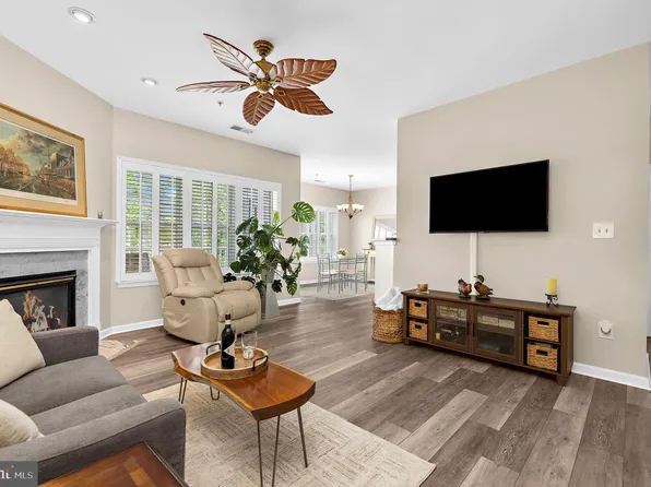 343 Hopkins Landing Dr #343, Baltimore, MD 21221