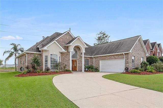 1st image of 3765 Lake Lynn Dr