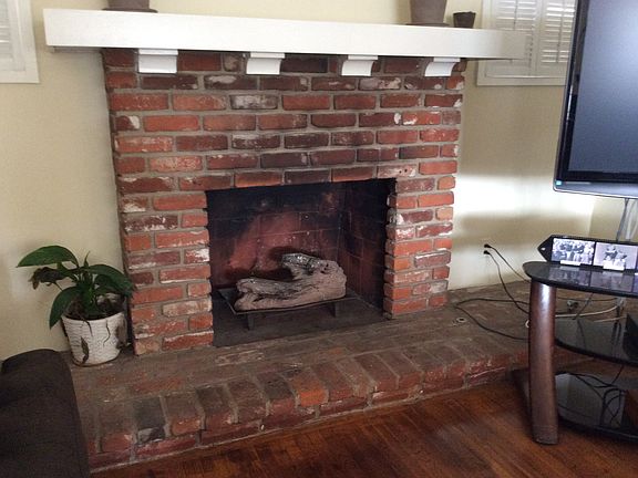 4th image of 21030 Elkwood St