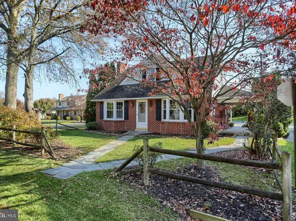223 Market St, Bainbridge, PA 17502
