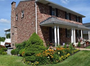 1947 Dearborn Dr, White Oak, PA 15131