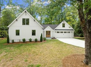 205 Powell Dr, Roswell, GA 30076