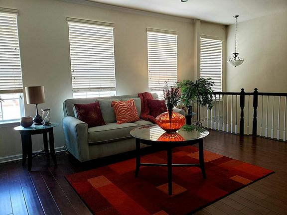 Living Room/Entry overlook