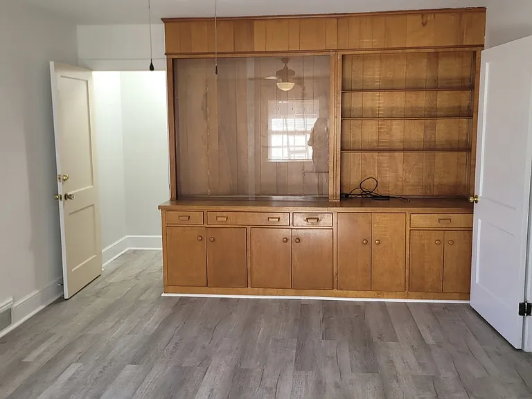 391 Robinhood Rd — Photo 8