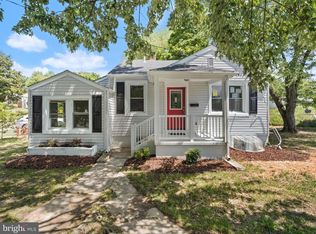 1301 Chapelwood Ln, Capitol Heights, MD
