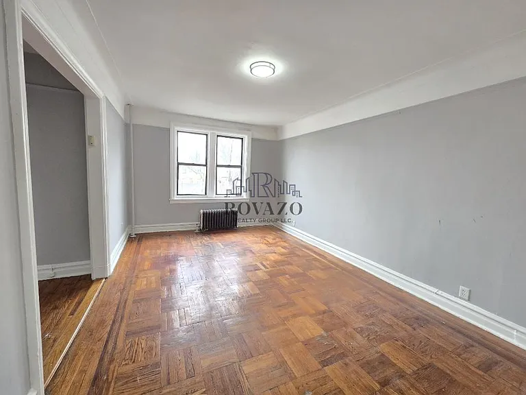 160 Ellis Ave #405 — Photo 4