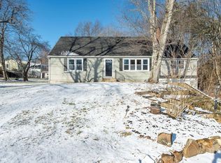 6 Thomas St, Rochester, NH 03867