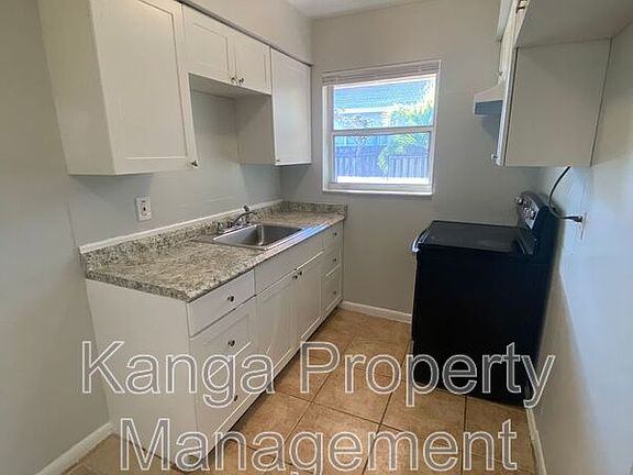 5th image of 1217 S North St #2
