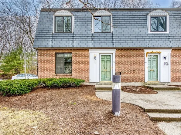 95 Commons Dr APT 95, Shrewsbury, MA 01545
