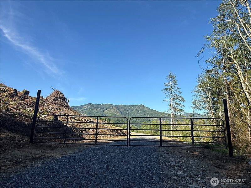 2nd image of 215 Mineral Road N