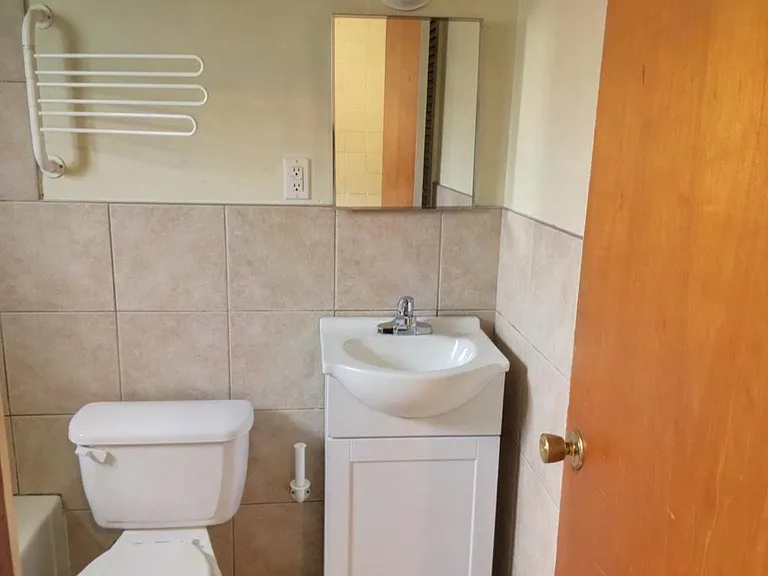 2635 Center St — Photo 6