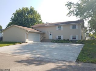 849 7th Ave SW, Forest Lake, MN 55025