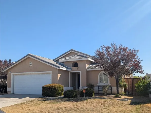 15586 Naples Ln, Victorville, CA 92394