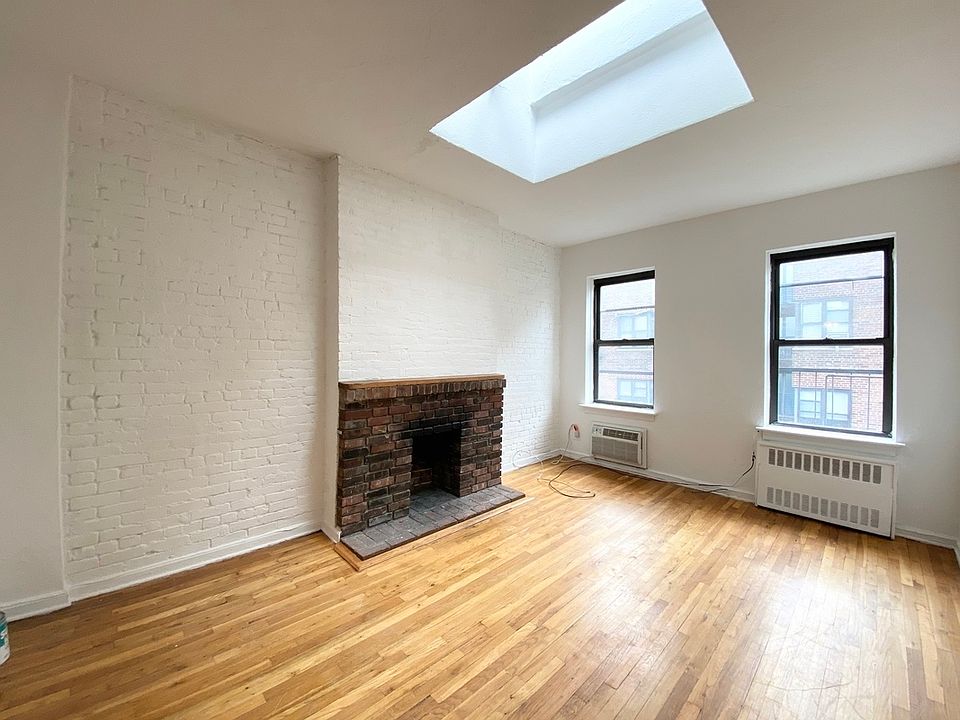 1st image of 17 Downing St APT 5D