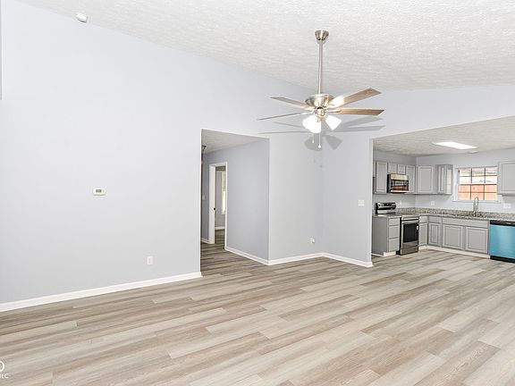 5th image of 3023 River Birch Dr