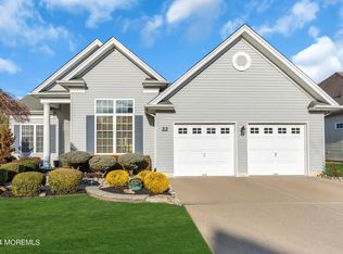 22 Julianne Ct, Freehold, NJ 07728