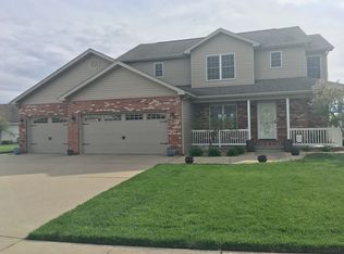 4640 Timberview Dr, Auburn, IL 62615