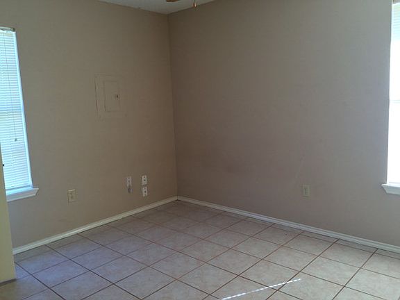 5th image of 2256 La Pesca St