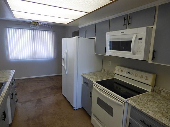 3rd image of 1212 E Loyola Dr