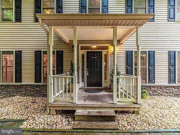 3rd image of 10597 Lakeridge Pl