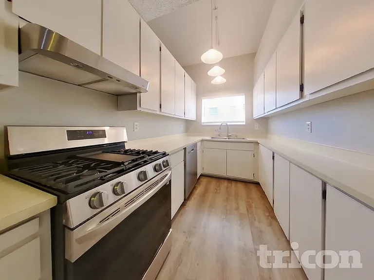 7617 Roberta Ln — Photo 6