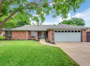 1149 Michael Sean Dr, Bedford, TX 76021
