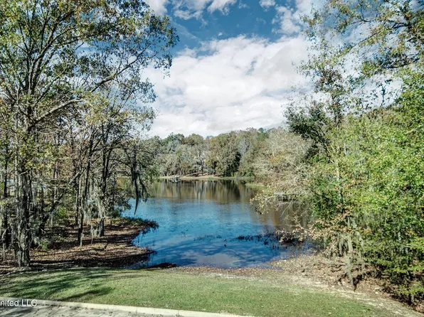 311 Warwick Rd #32, Clinton, MS 39056