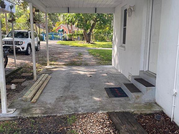 4th image of 639 Coconut Dr #643