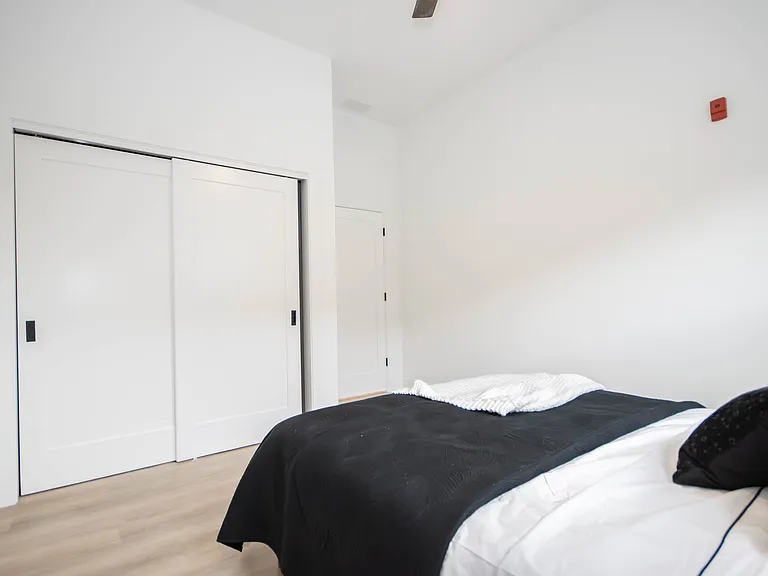 2042 W Irving Park — Photo 12