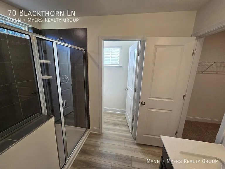 70 Blackthorn Ln — Photo 44