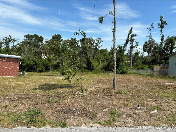 711 SE 9th Cir N, Crystal River, FL 34429