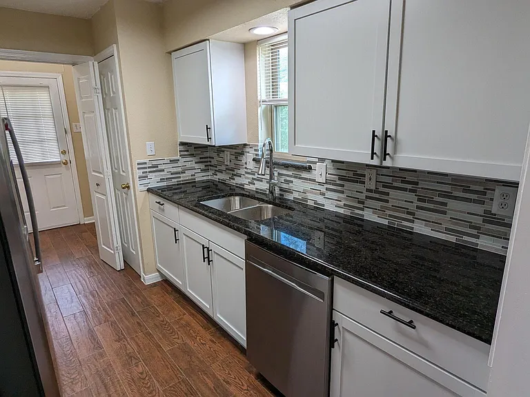 126 Caraway Dr — Photo 8