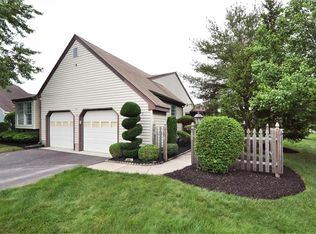 2 Franklin Pierce Dr, Monroe Township, NJ 08831