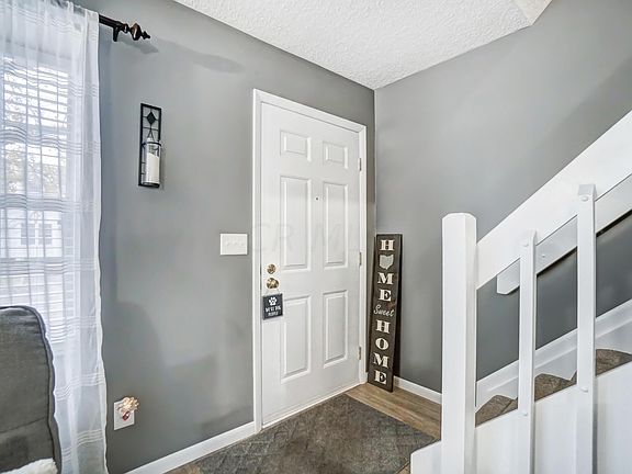 4th image of 4943 Singleton Dr #13B