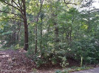 4011 Deer Track Trl, Sanford, NC 27332
