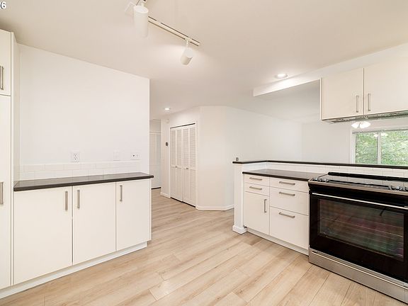 5th image of 5150 S Landing Dr #312B2