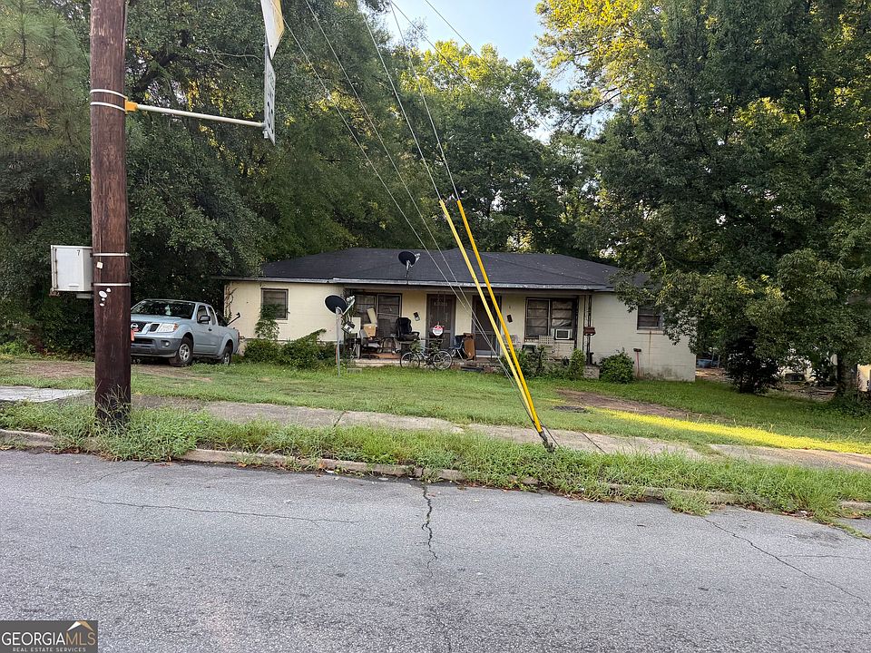 1st image of 296 Clisby Pl
