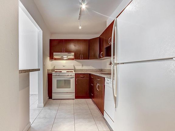 2nd image of 6900 N Kendall Dr #107