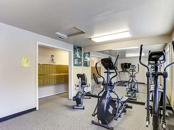5th image of 10405 NE 9th Ave #E06
