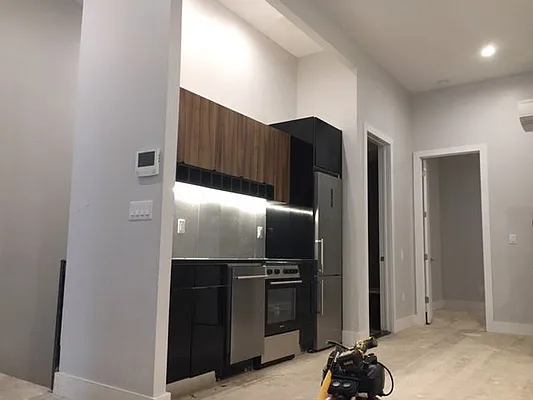Rented by Nooklyn NYC LLC | media 42
