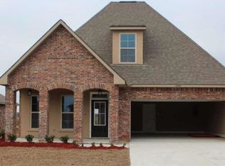 2506 George Dr, Thibodaux, LA 70301