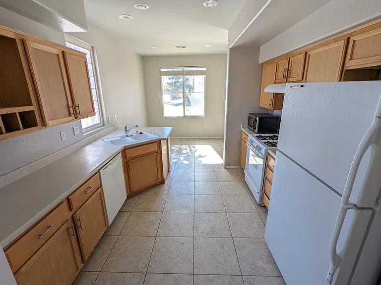 4316 Hera Temple Ave — Photo 5