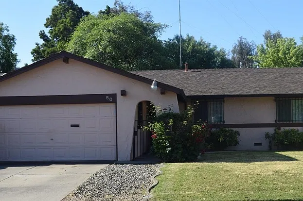 50 Ardsley Cir photo 1