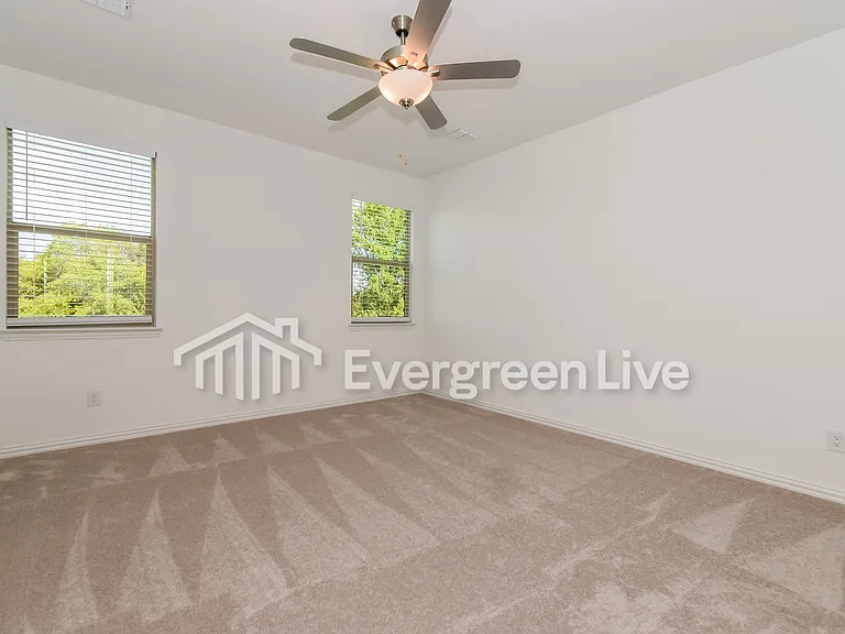210 Jenkinson Dr — Photo 12
