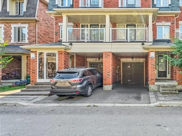 21 Kayak Hts, Brampton, ON L6Z 0H8