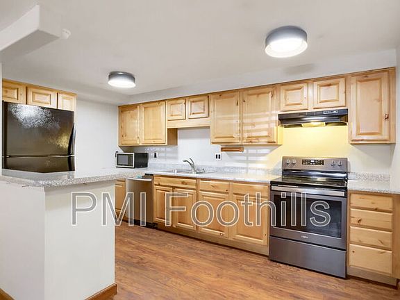5th image of 701 N Pearl St APT 101